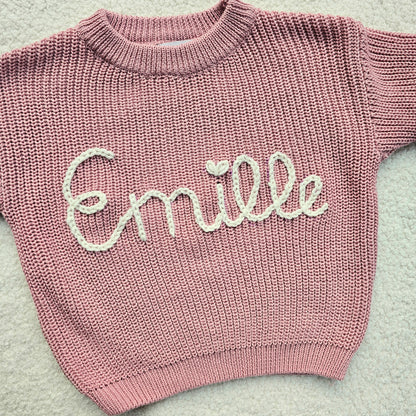 Sweater met naam en hartje