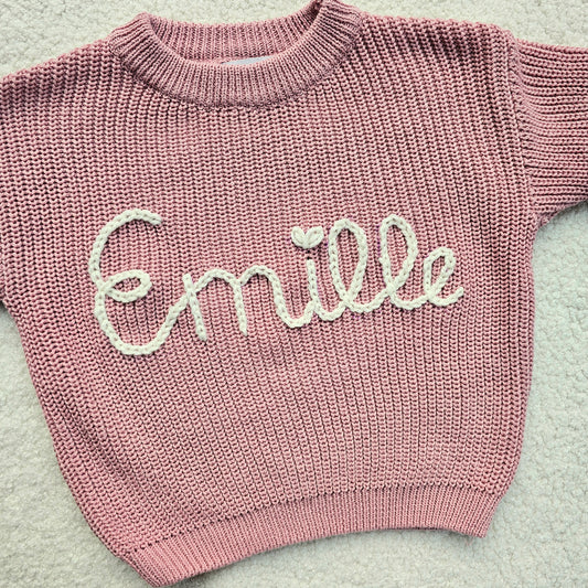 Sweater met naam en hartje