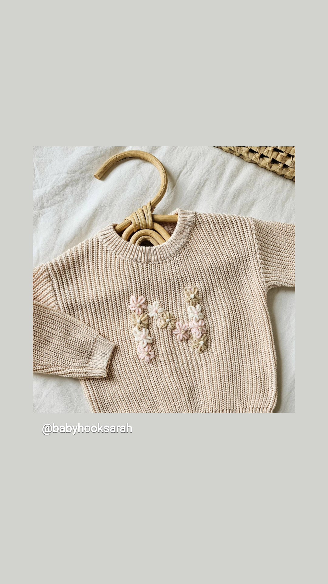 Sweater bloemenletter