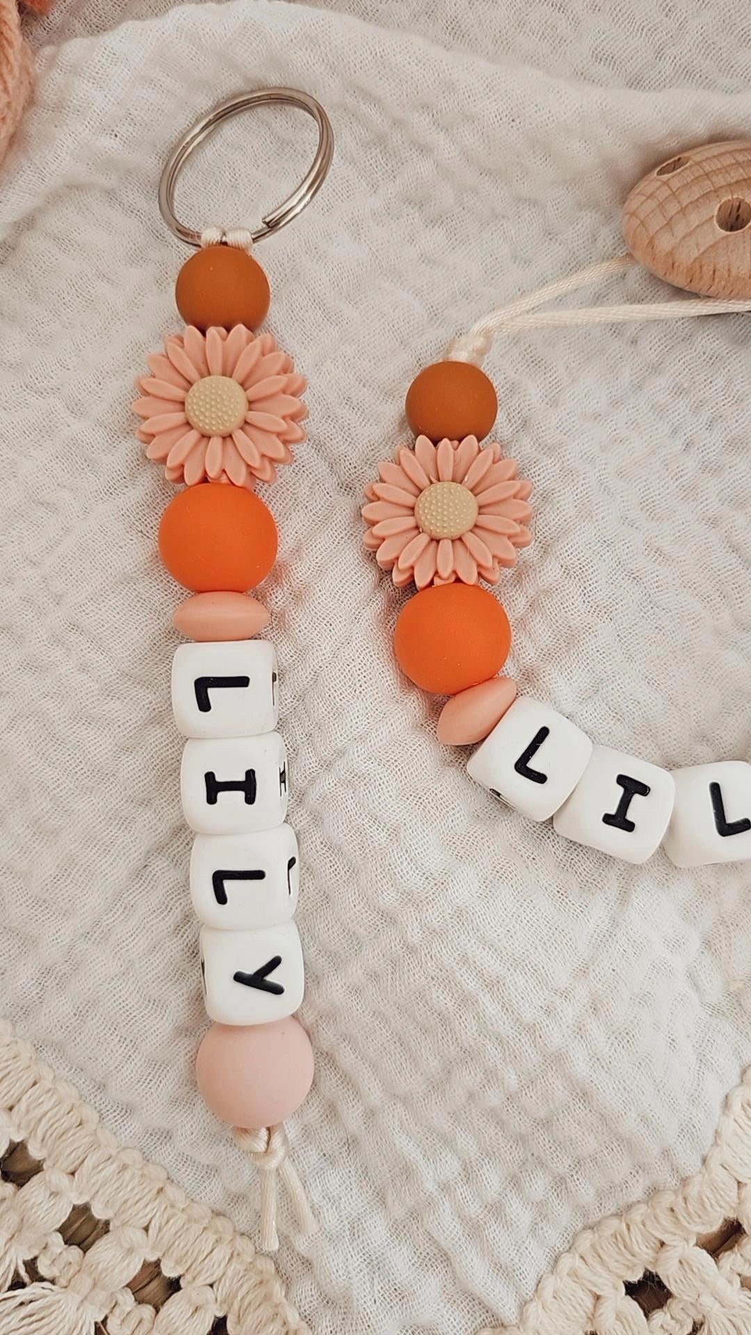 Sleutelhanger bloem peach/oranje