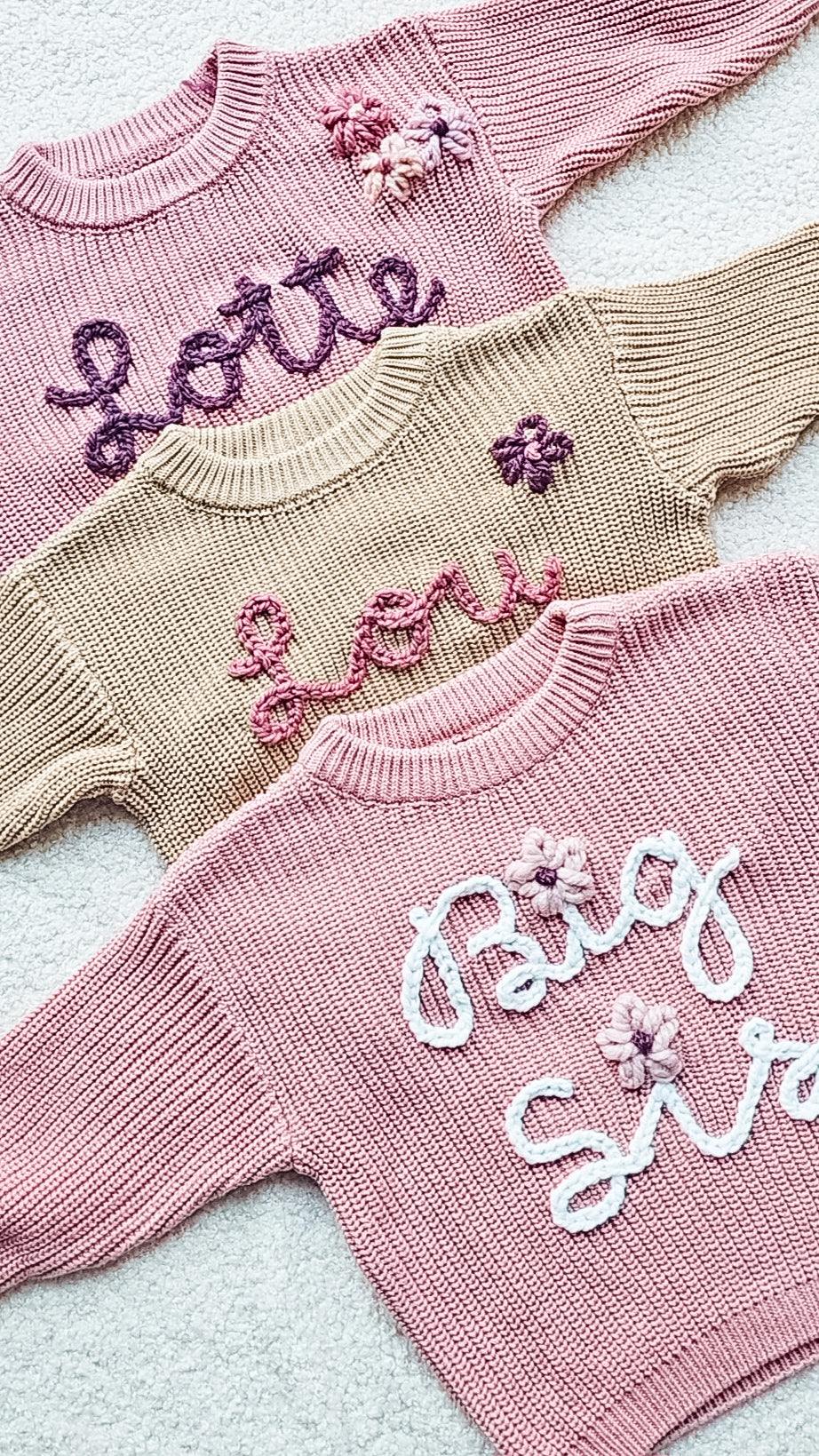 Sweater met naam en bloem